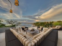 Villa The Luxe Bali, Penthouse Suite Terrace